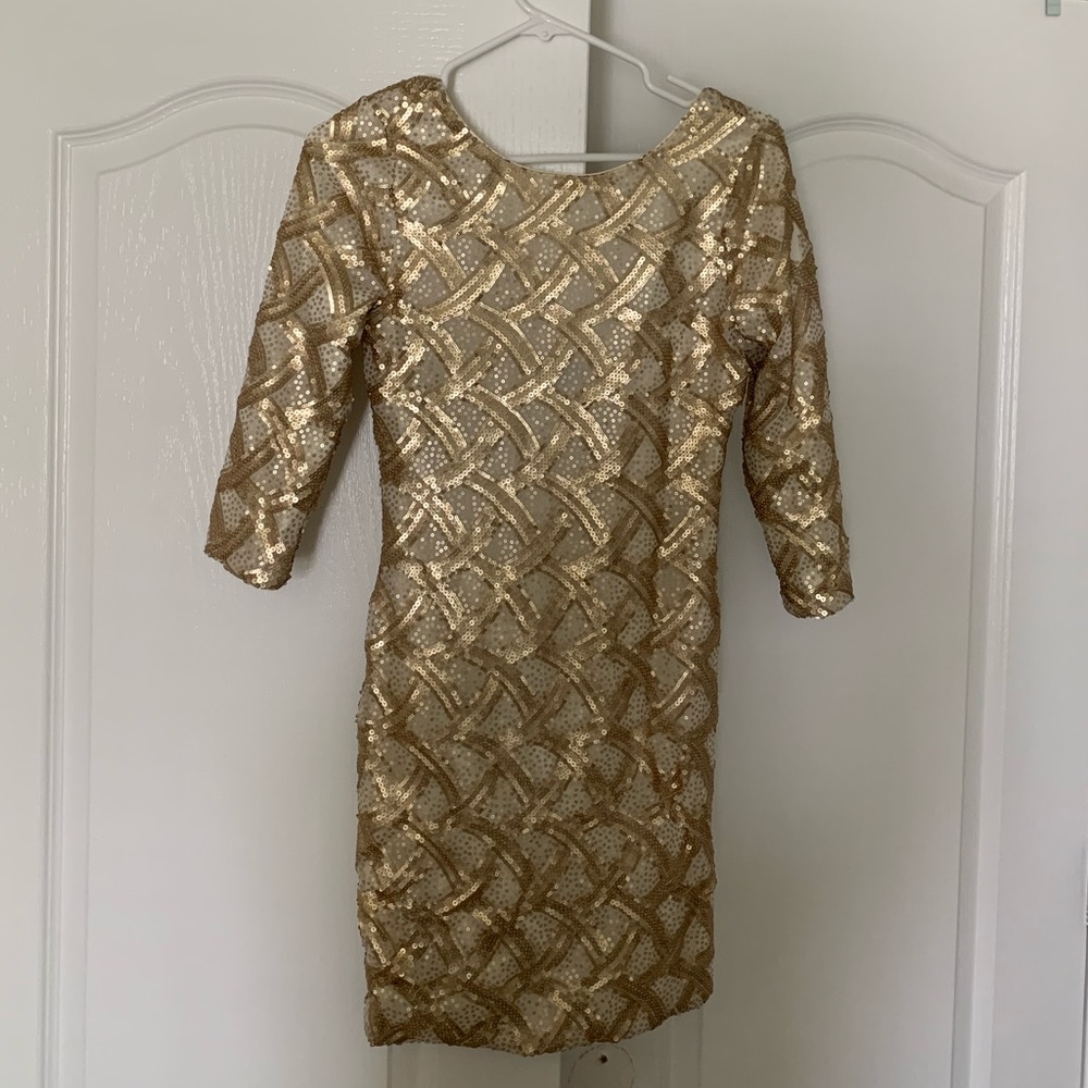 Women’s fitted dress